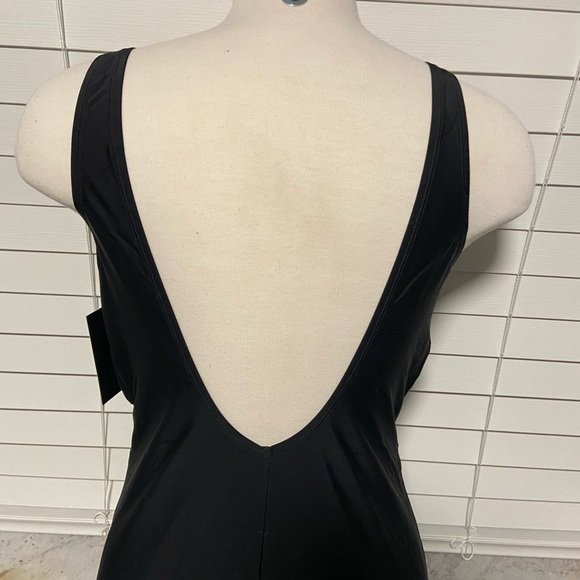 Alisha Levine tummy control Swimwear - Picture 8 of 13